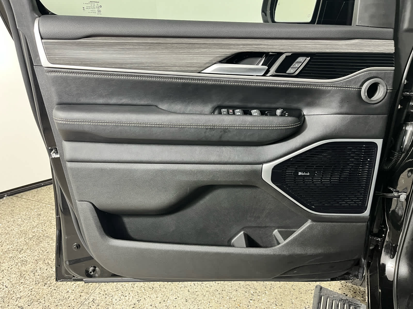 2024 Jeep Wagoneer Series III 4x4