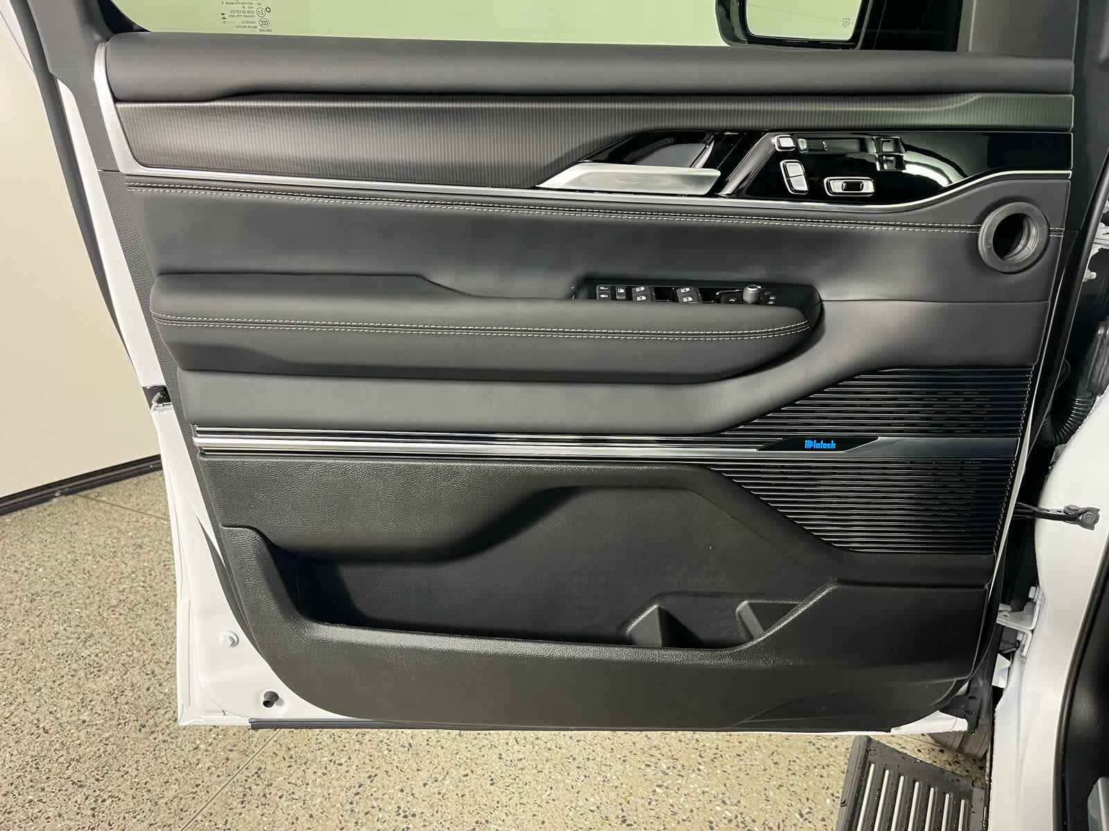 2026 Jeep Grand Wagoneer GRAND WAGONEER SUMMIT OBSIDIAN 4X4