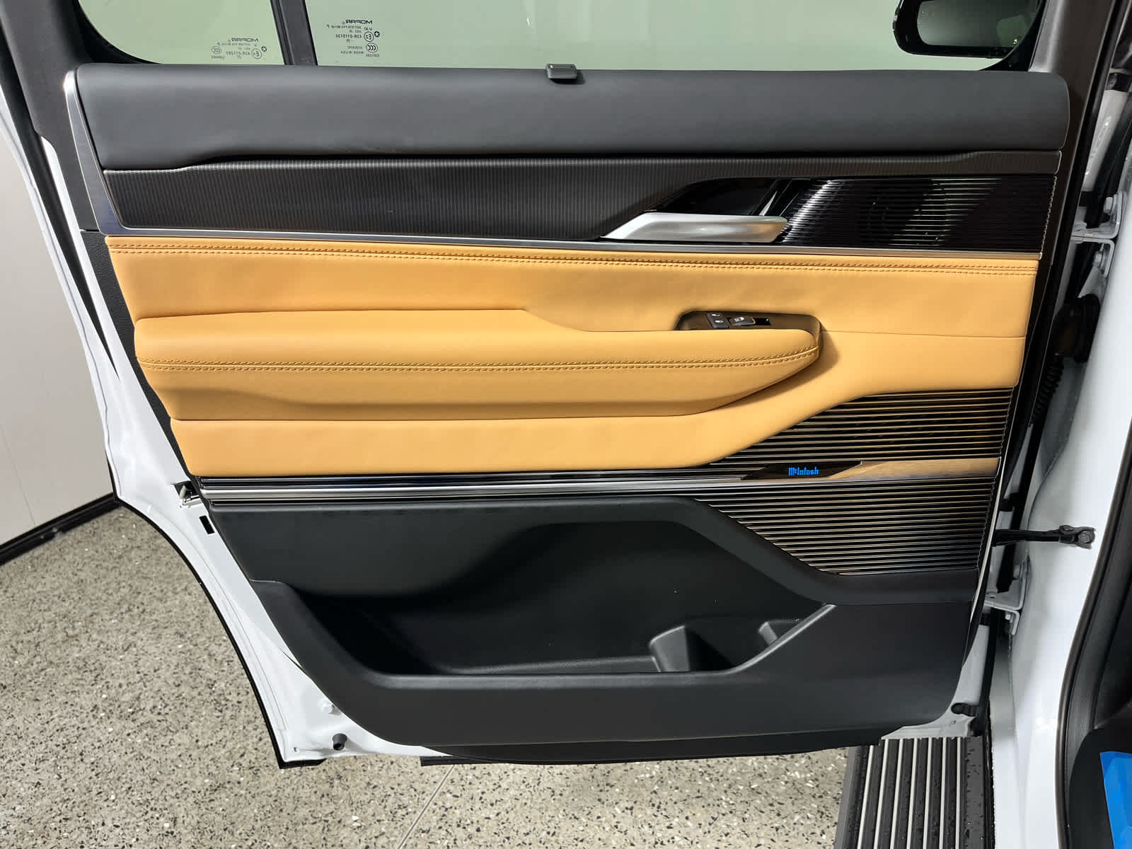 2026 Jeep Grand Wagoneer Summit Reserve