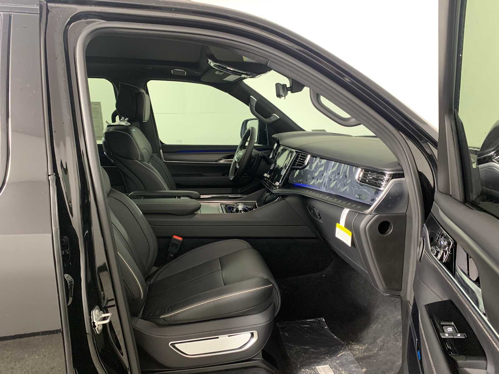 2025 Jeep Grand Wagoneer GRAND WAGONEER OBSIDIAN 4X4