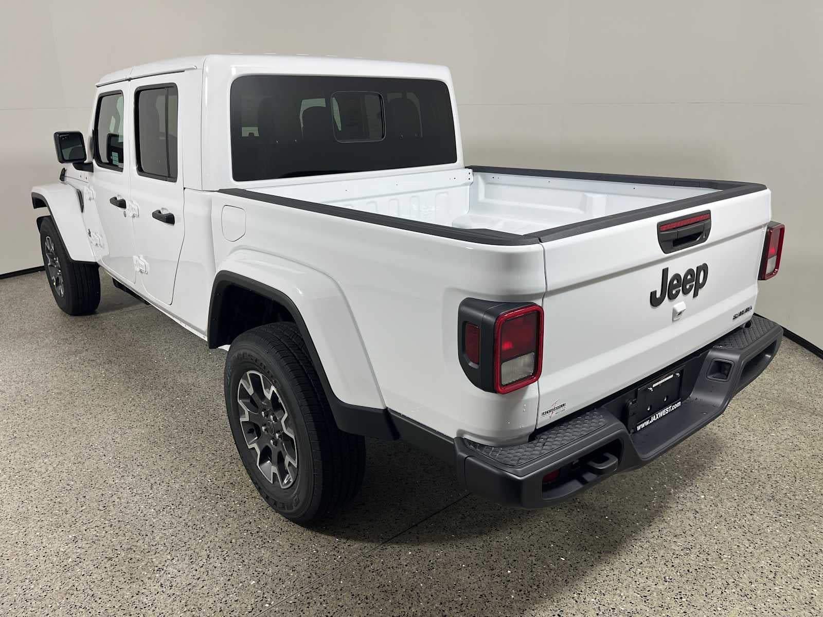 2026 Jeep Gladiator GLADIATOR SAHARA 4X4