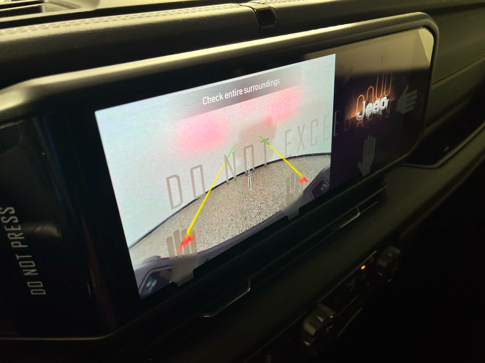 2026 Jeep Gladiator GLADIATOR SAHARA 4X4