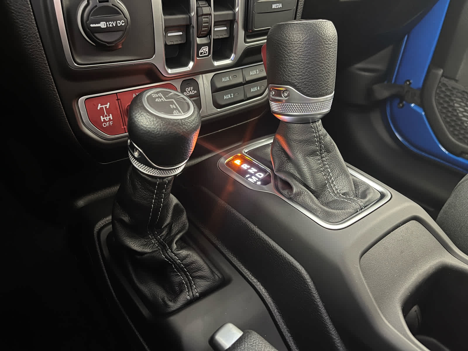 2026 Jeep Gladiator GLADIATOR MOJAVE 4X4