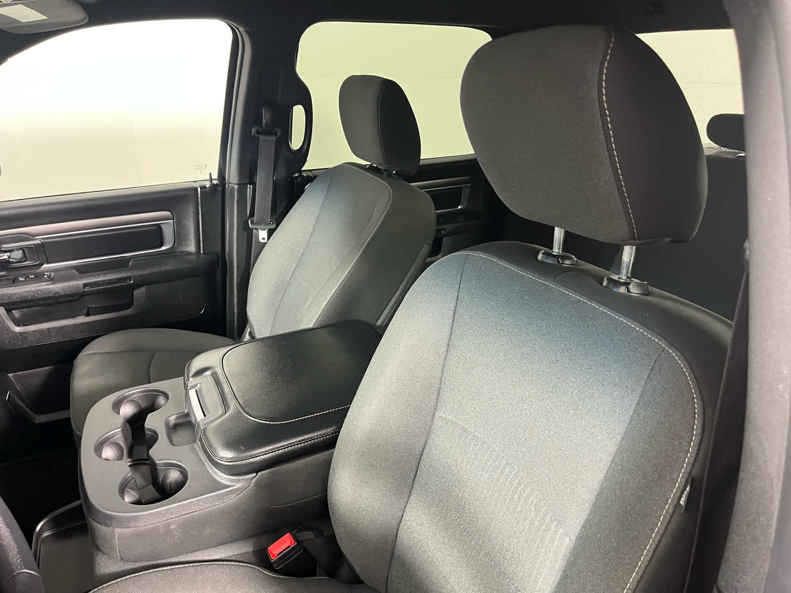 2024 RAM 1500 Classic Warlock Crew Cab 4x2 5'7' Box