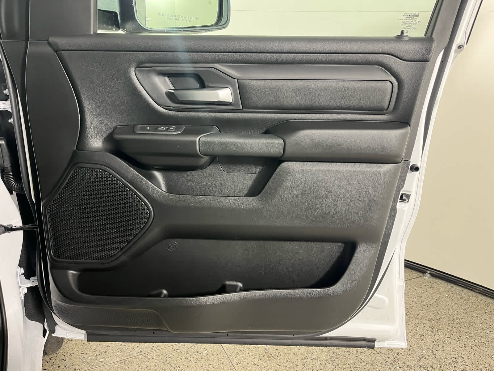 2026 RAM Ram 1500 RAM 1500 TRADESMAN QUAD CAB 4X2 6'4' BOX