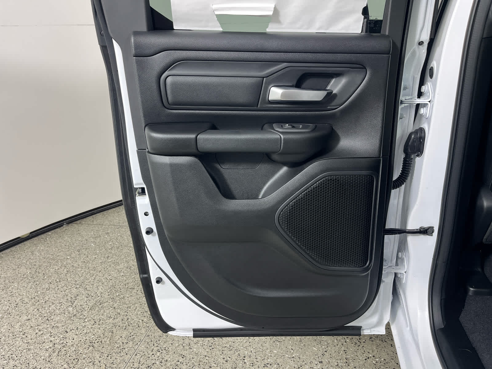 2026 RAM Ram 1500 RAM 1500 TRADESMAN QUAD CAB 4X2 6'4' BOX