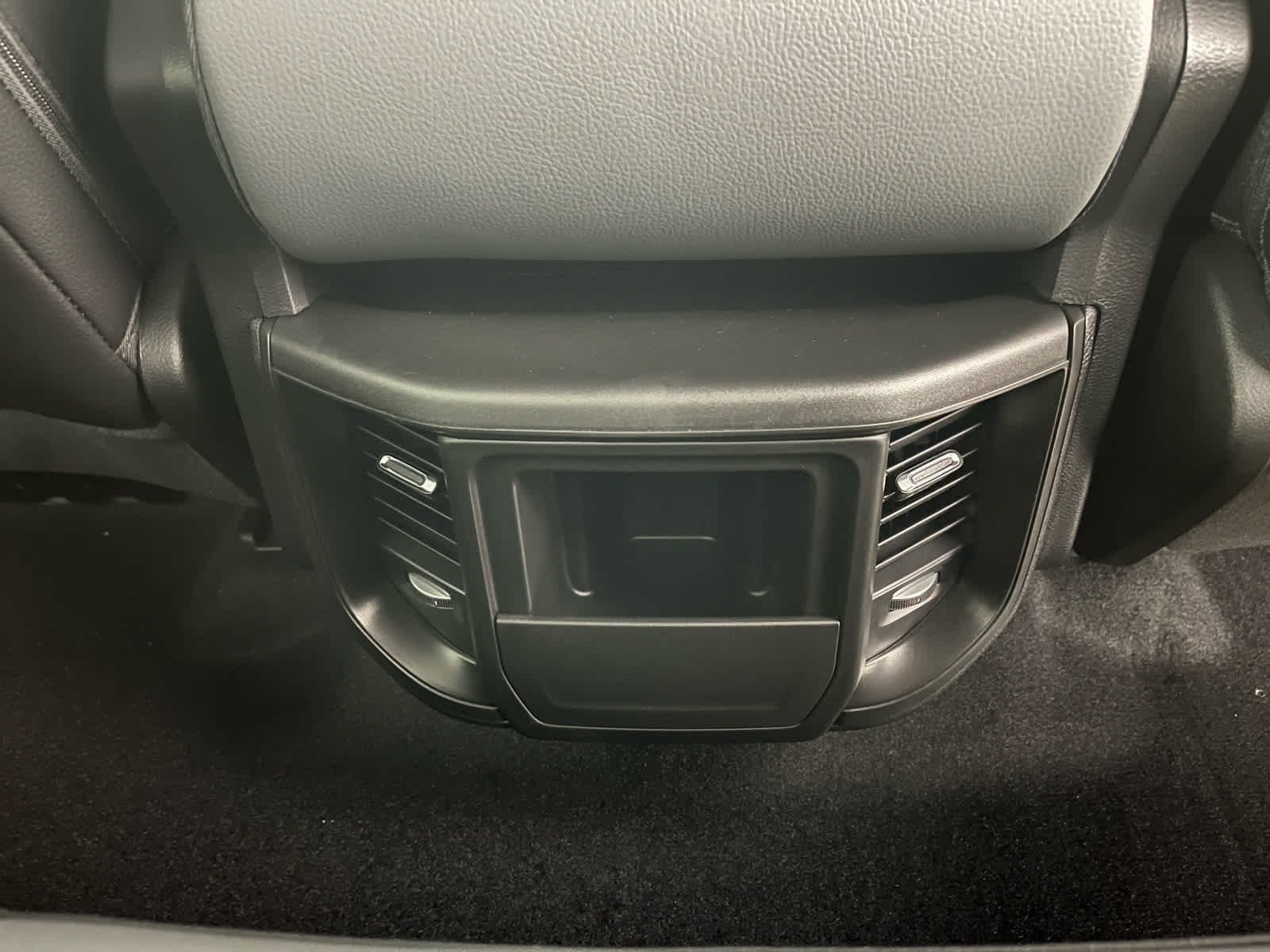 2026 RAM Ram 1500 RAM 1500 TRADESMAN QUAD CAB 4X2 6'4' BOX