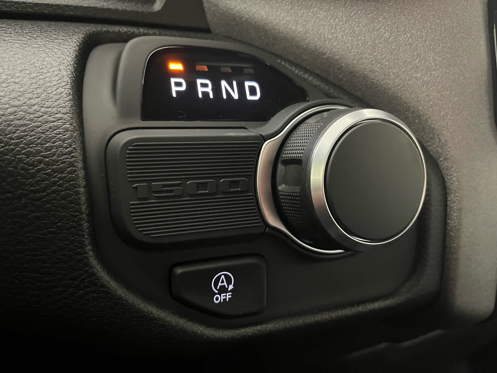 2026 RAM Ram 1500 RAM 1500 TRADESMAN QUAD CAB 4X2 6'4' BOX