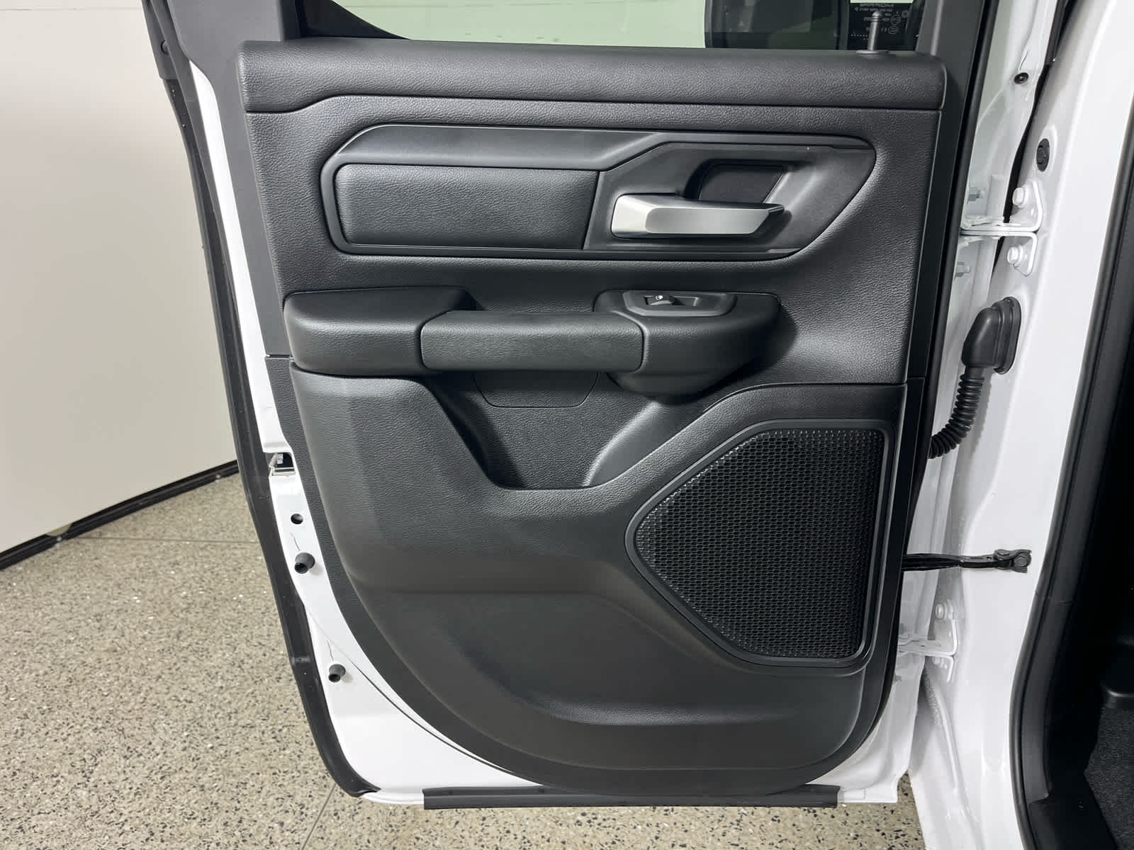 2026 RAM Ram 1500 RAM 1500 TRADESMAN QUAD CAB 4X2 6'4' BOX