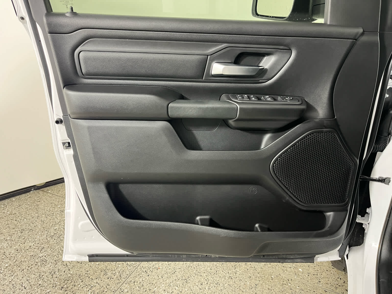 2026 RAM Ram 1500 RAM 1500 TRADESMAN QUAD CAB 4X2 6'4' BOX