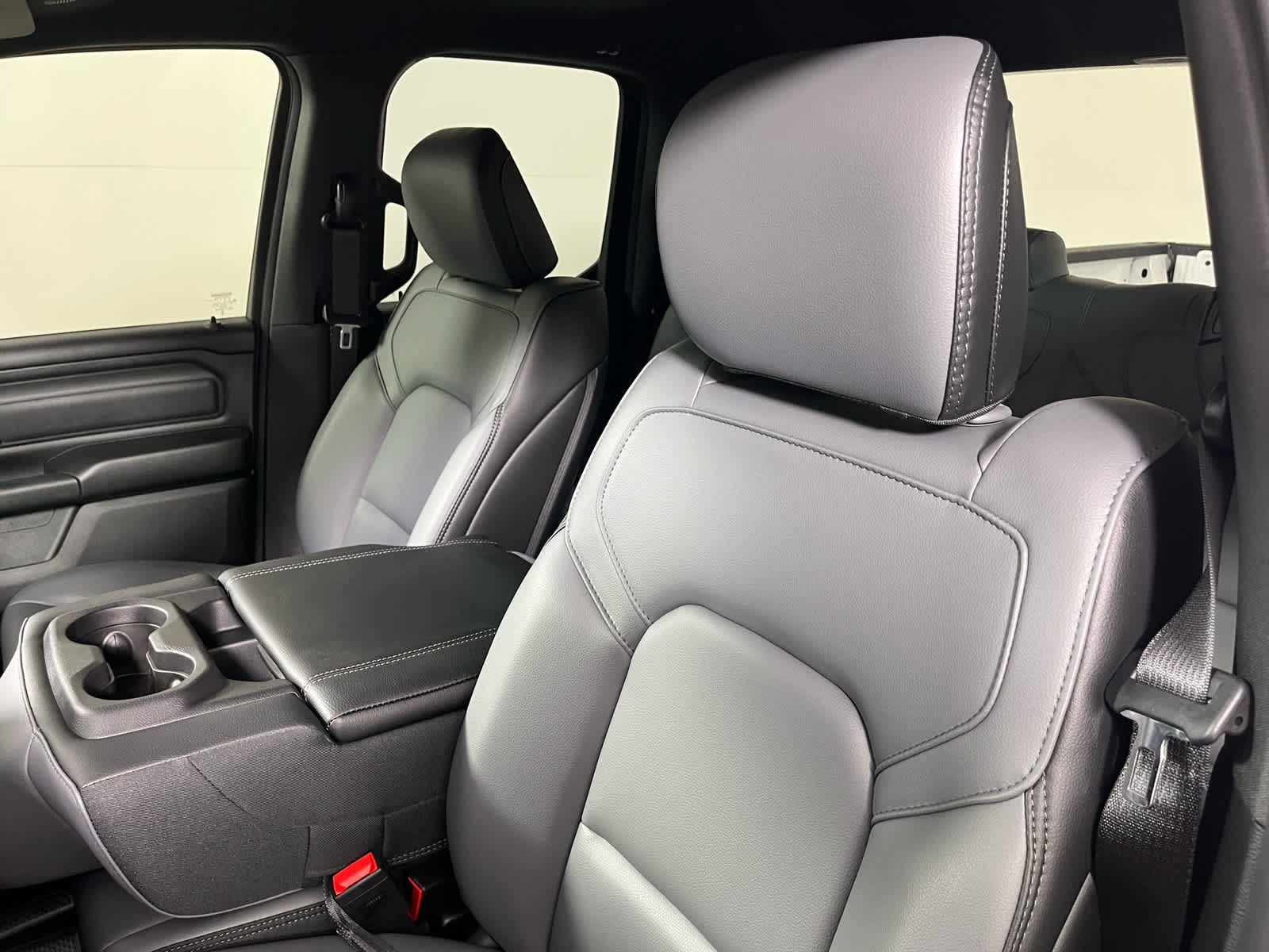 2026 RAM Ram 1500 RAM 1500 TRADESMAN QUAD CAB 4X2 6'4' BOX