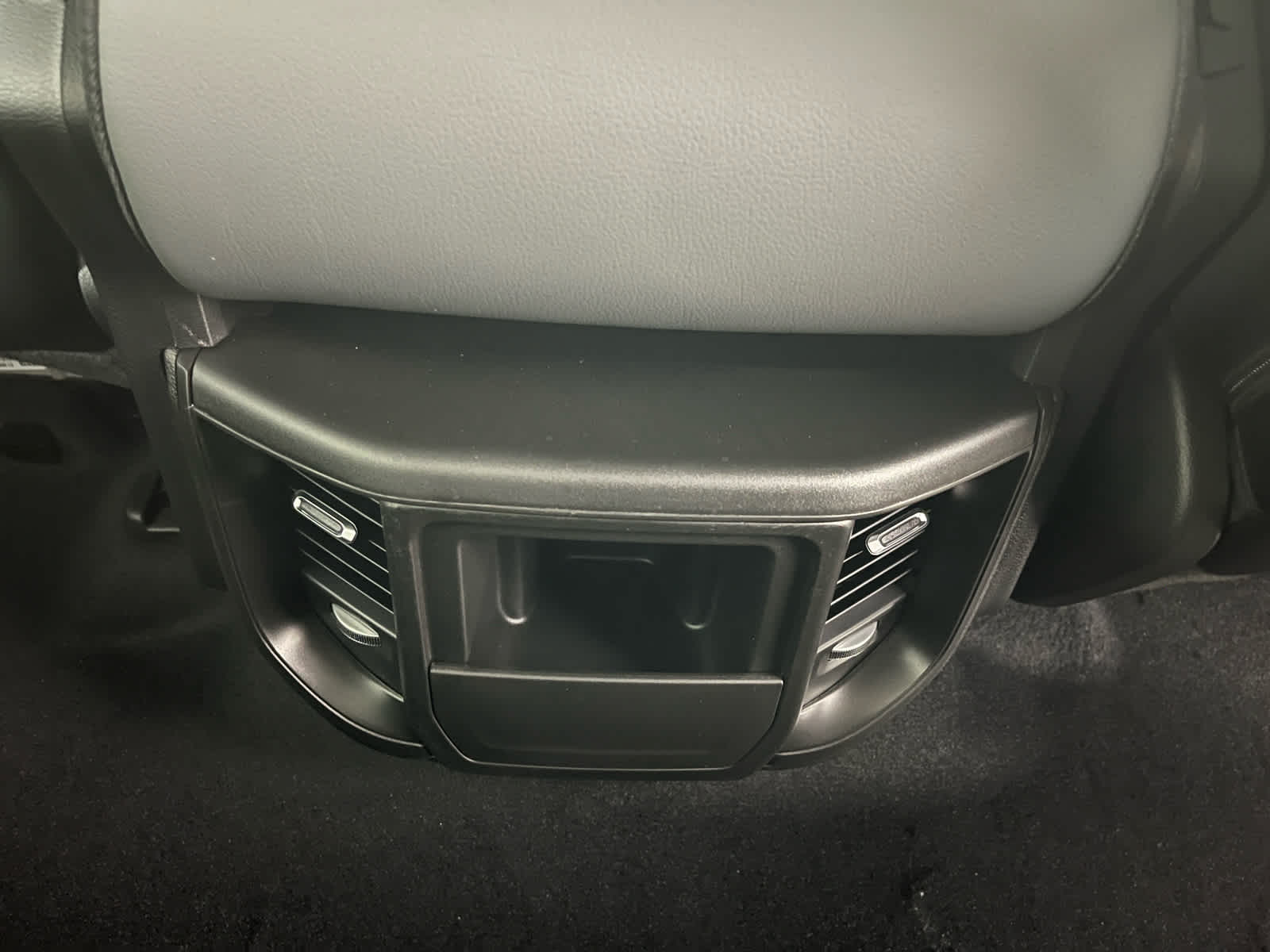 2026 RAM Ram 1500 RAM 1500 TRADESMAN QUAD CAB 4X2 6'4' BOX