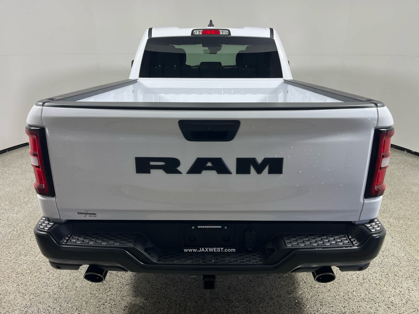2026 RAM Ram 1500 RAM 1500 TRADESMAN QUAD CAB 4X2 6'4' BOX