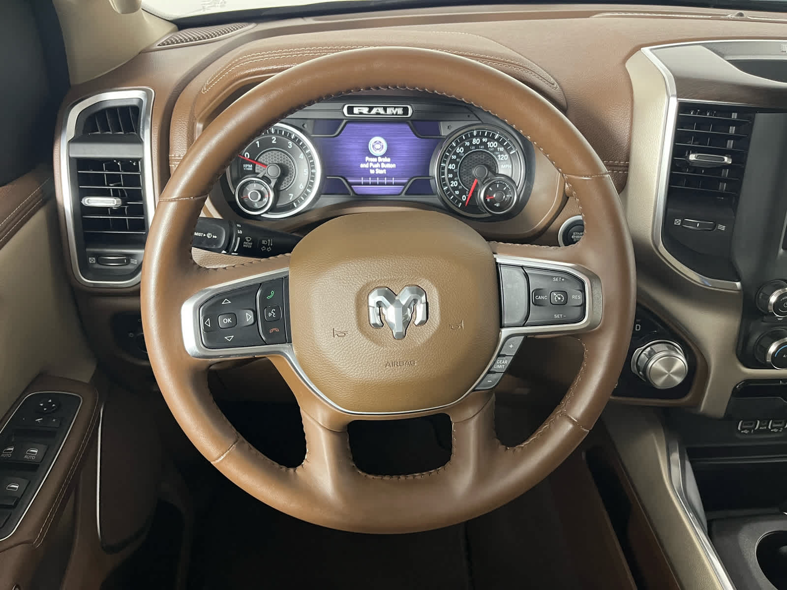 2021 RAM 1500 Laramie Quad Cab 4x2 6'4' Box