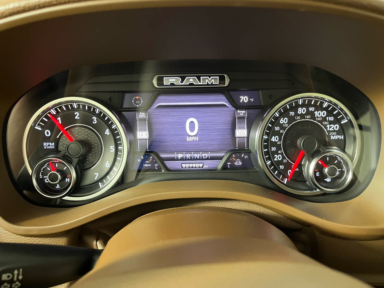 2021 RAM 1500 Laramie Quad Cab 4x2 6'4' Box