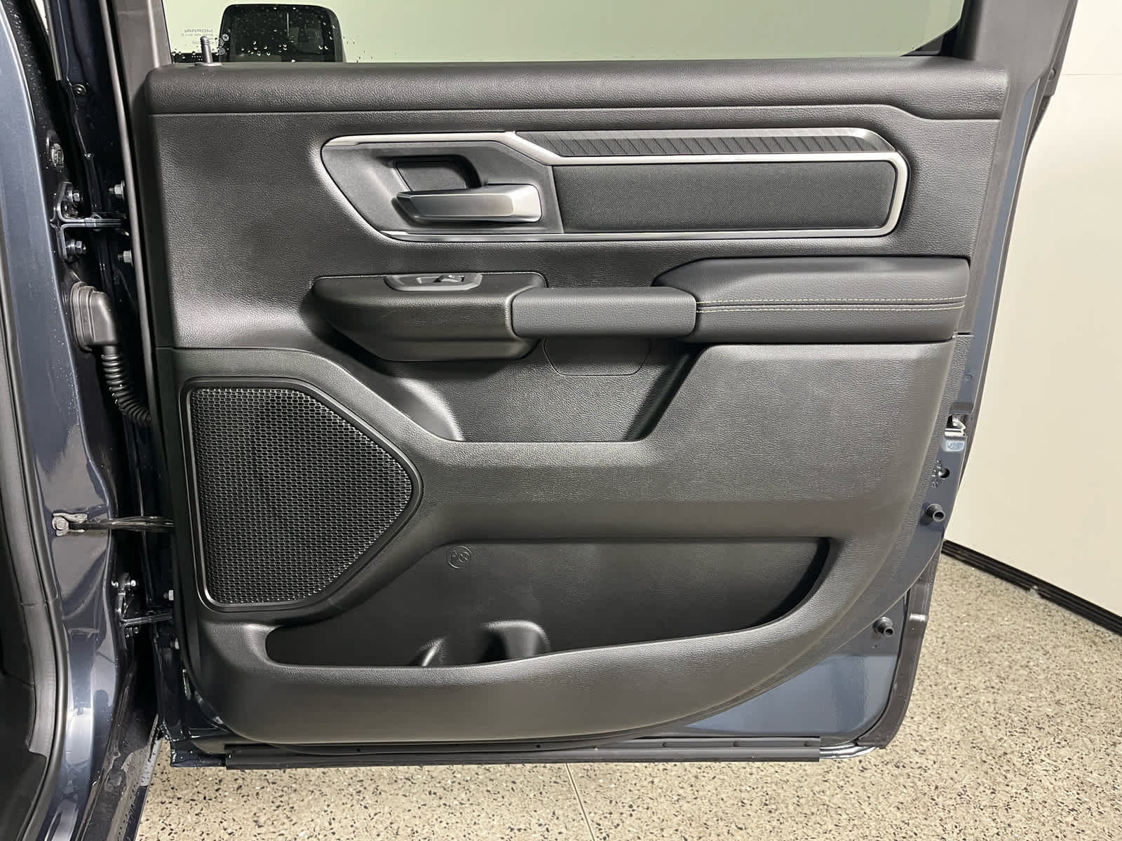 2025 RAM Ram 1500 RAM 1500 LONE STAR CREW CAB 4X2 5'7' BOX