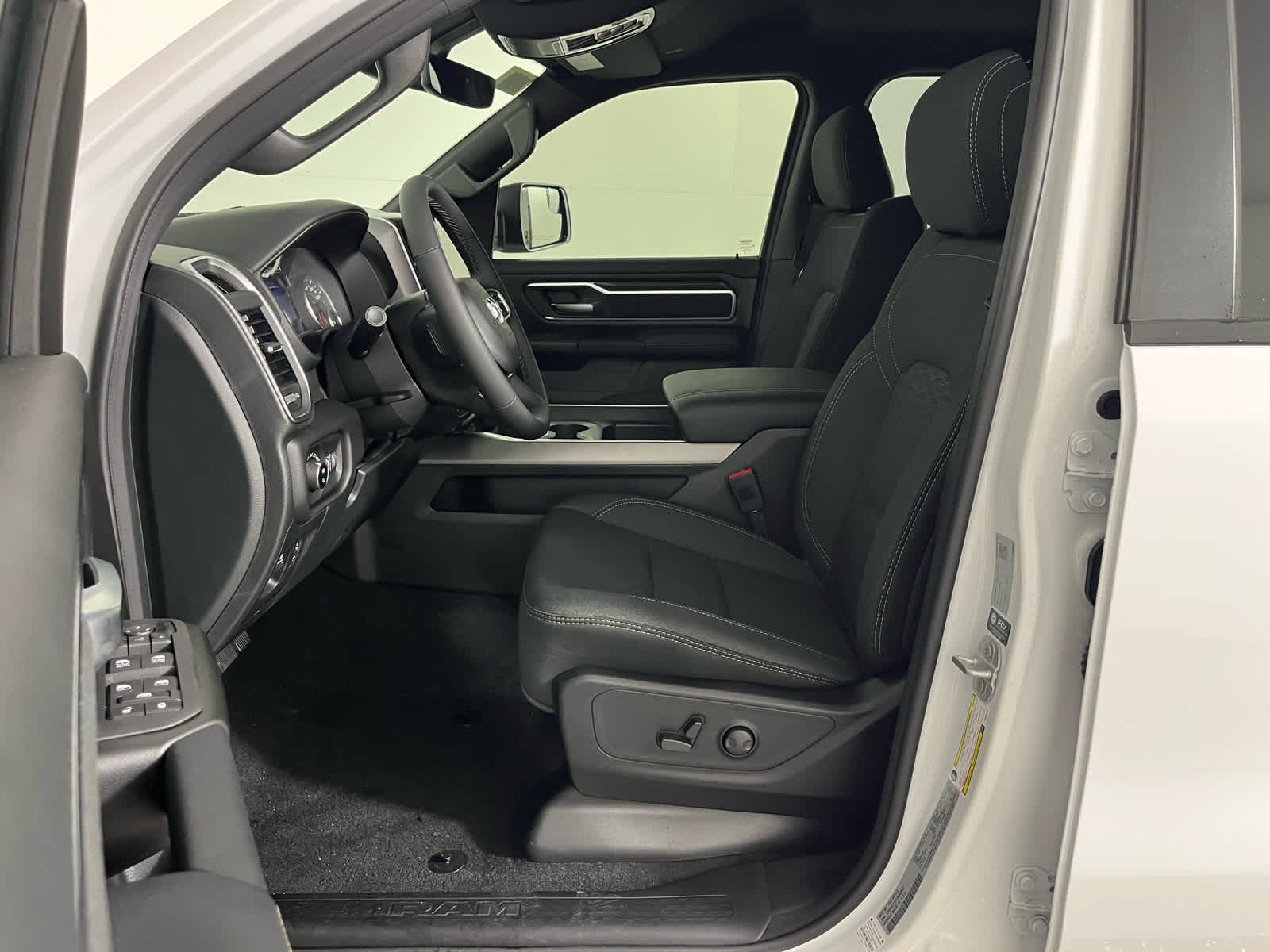 2026 RAM Ram 1500 RAM 1500 BIG HORN CREW CAB 4X2 5'7' BOX