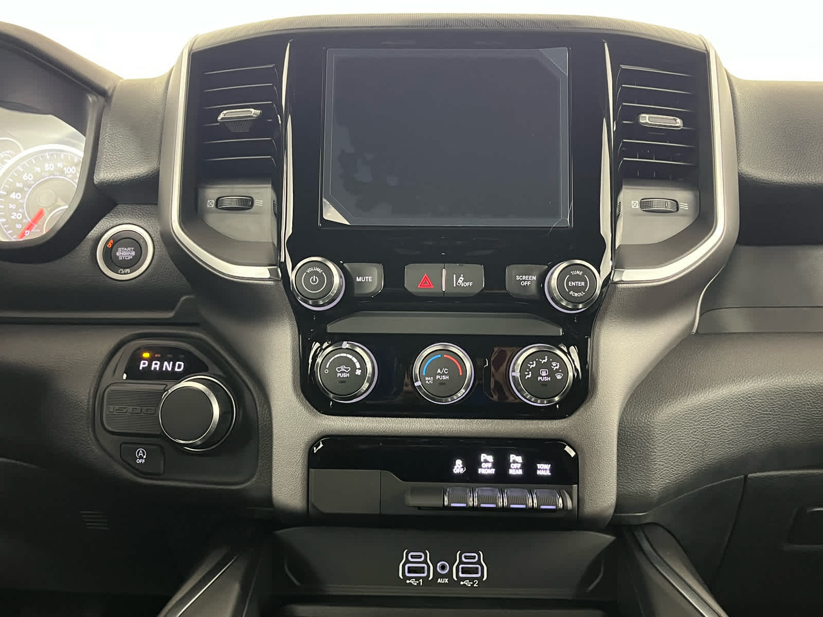 2025 RAM Ram 1500 RAM 1500 LONE STAR CREW CAB 4X2 5'7' BOX