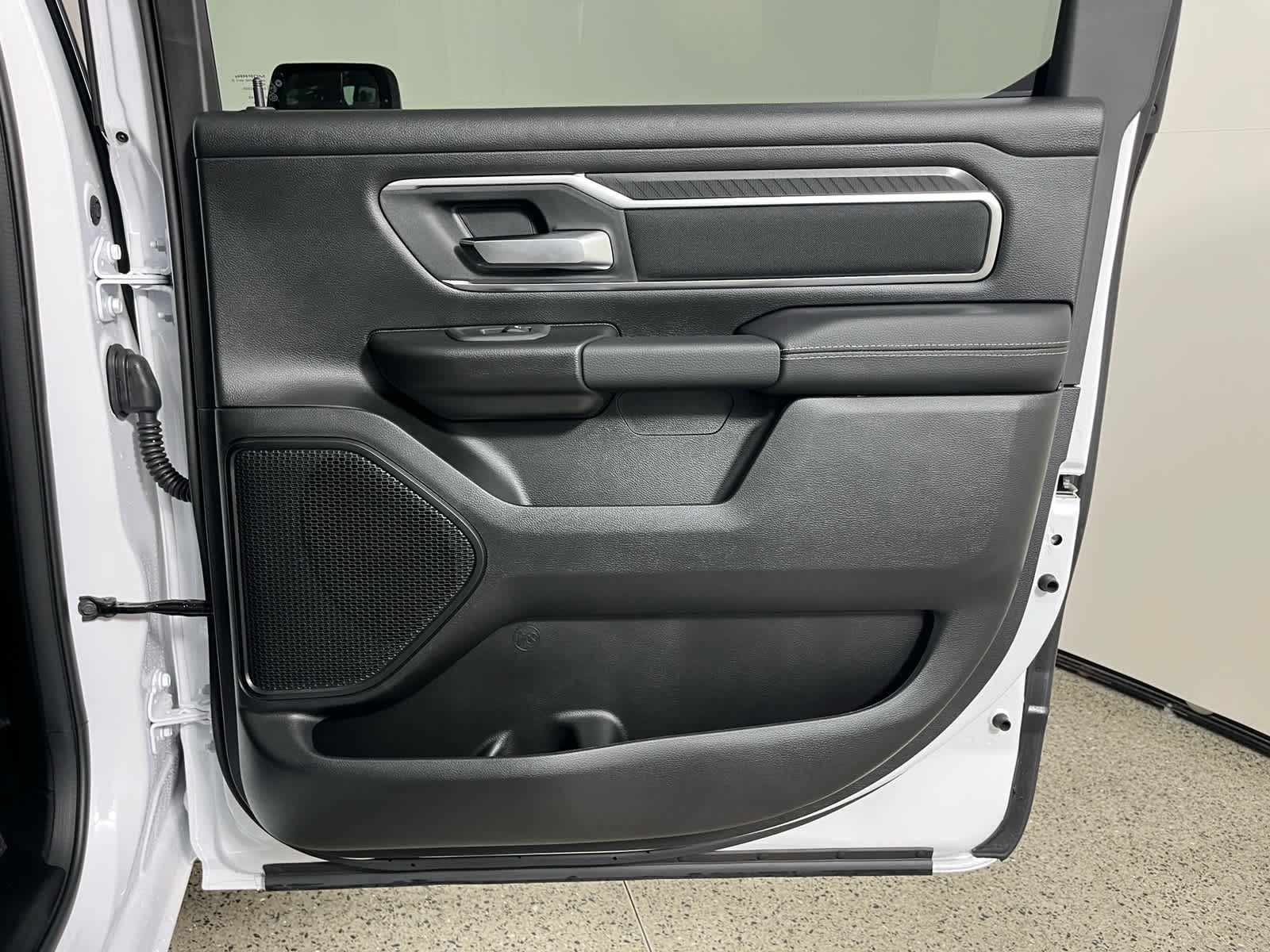 2025 RAM Ram 1500 RAM 1500 LONE STAR CREW CAB 4X2 5'7' BOX