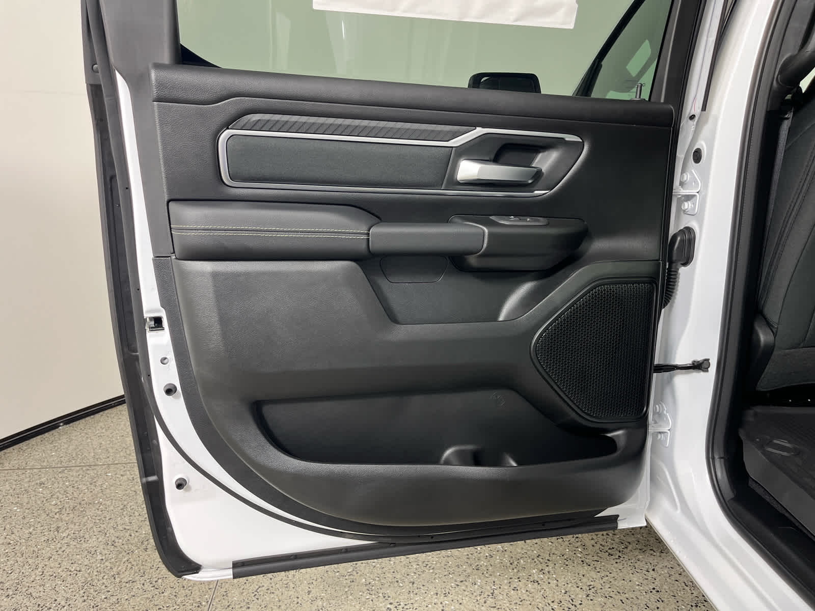 2025 RAM Ram 1500 RAM 1500 BIG HORN CREW CAB 4X2 5'7' BOX