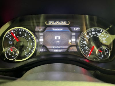 2022 RAM 1500 Big Horn Crew Cab 4x4 5'7' Box