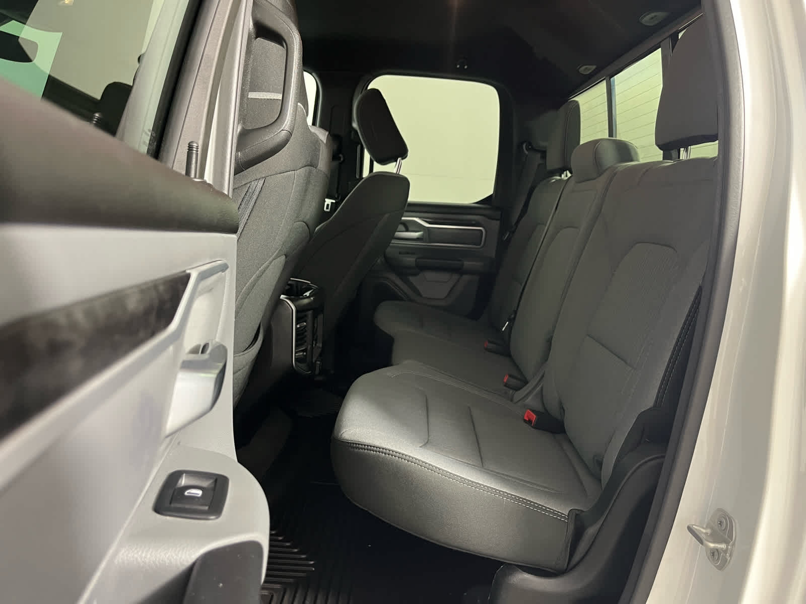 2022 RAM 1500 Big Horn Quad Cab 4x4 6'4' Box