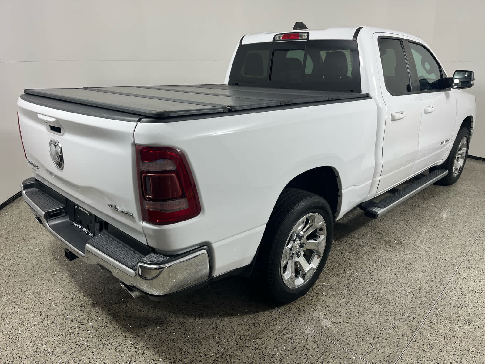 2022 RAM 1500 Big Horn Quad Cab 4x4 6'4' Box