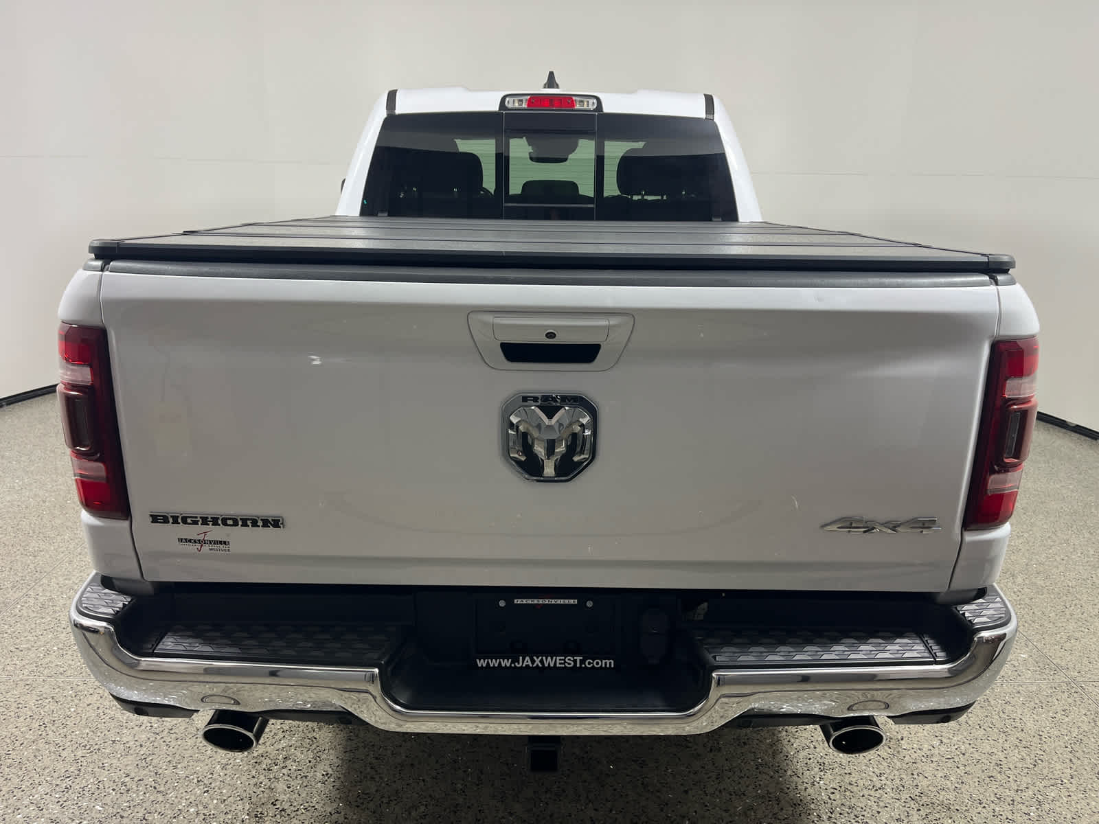 2022 RAM 1500 Big Horn Quad Cab 4x4 6'4' Box