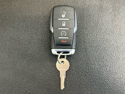 2020 RAM 1500 Big Horn Crew Cab 4x4 5'7' Box