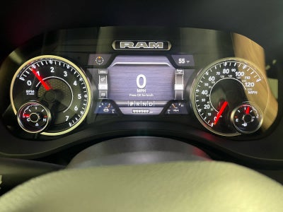 2022 RAM 1500 Big Horn Crew Cab 4x4 5'7' Box