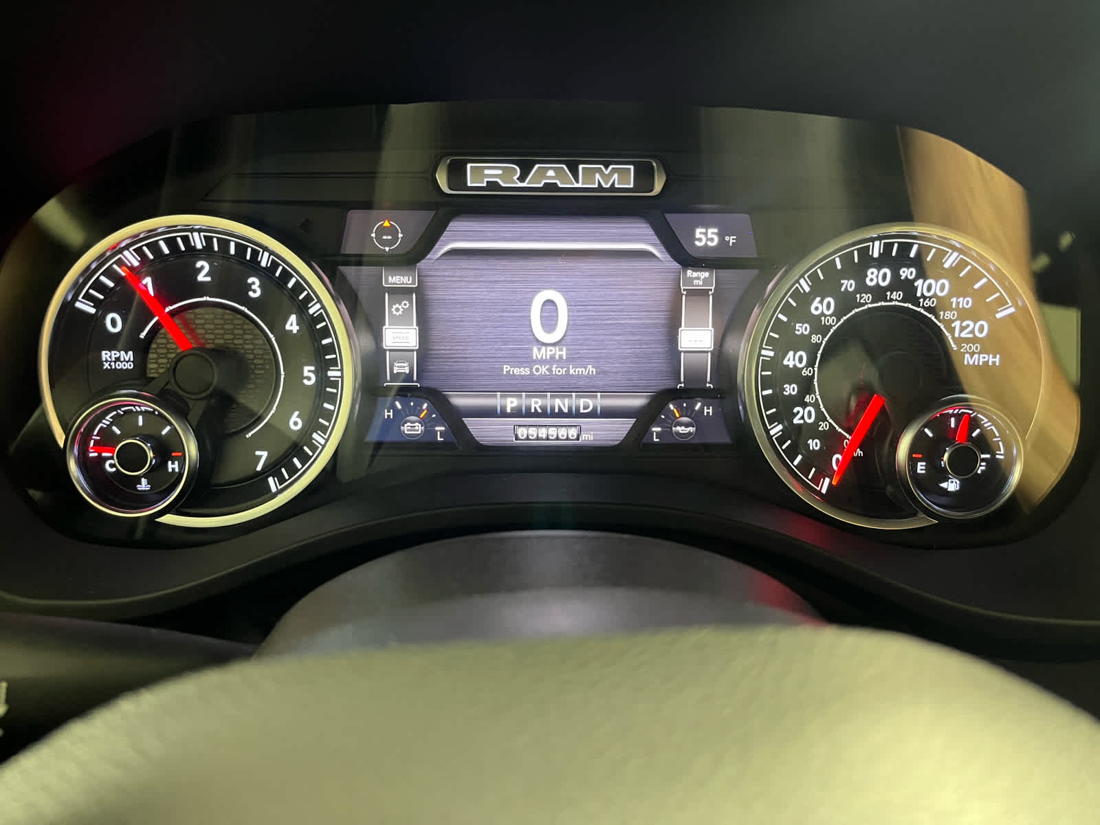 2022 RAM 1500 Big Horn Crew Cab 4x4 5'7' Box