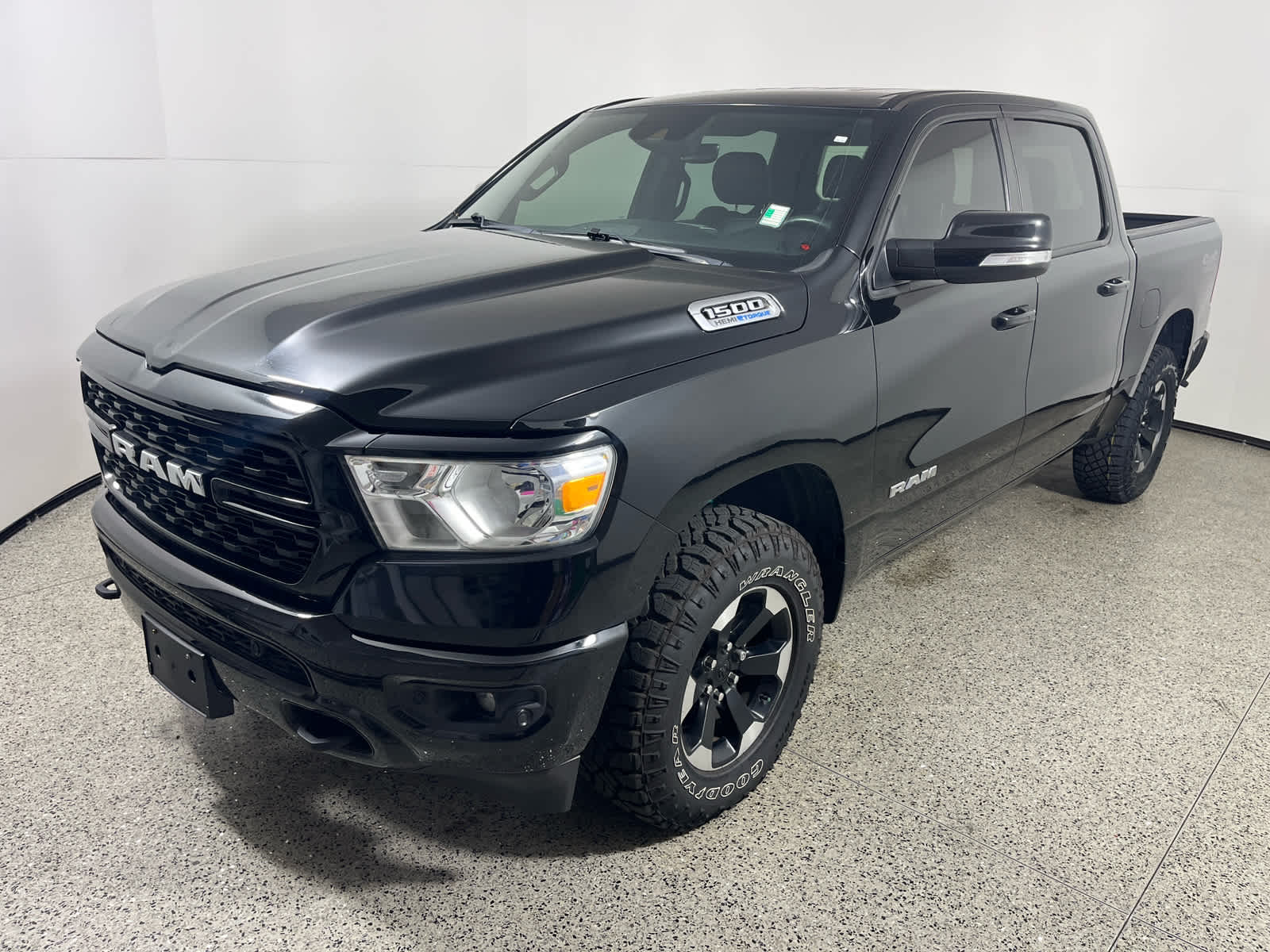 2022 RAM 1500 Big Horn Crew Cab 4x4 5'7' Box