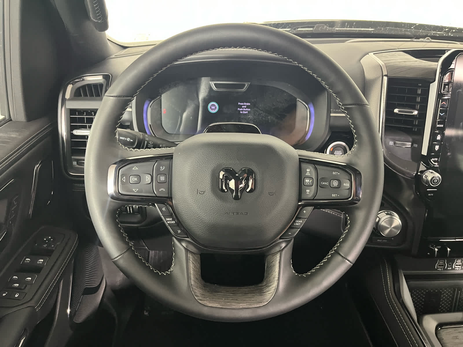 2026 RAM Ram 1500 RAM 1500 LIMITED CREW CAB 4X4 5'7' BOX