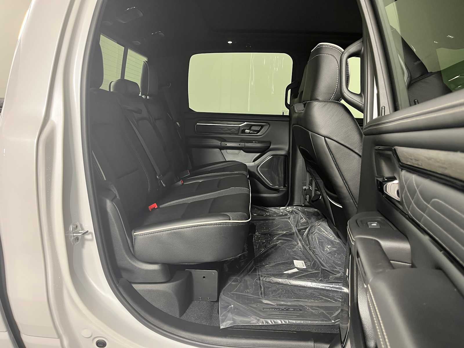 2025 RAM Ram 1500 RAM 1500 LIMITED CREW CAB 4X4 5'7' BOX