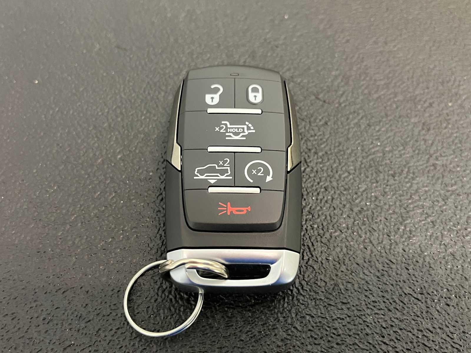 2025 RAM Ram 1500 RAM 1500 LIMITED CREW CAB 4X4 5'7' BOX