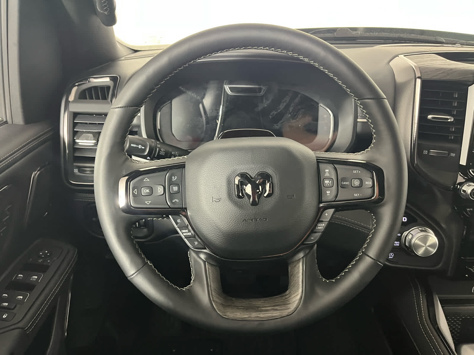 2026 RAM Ram 1500 RAM 1500 LIMITED CREW CAB 4X4 5'7' BOX