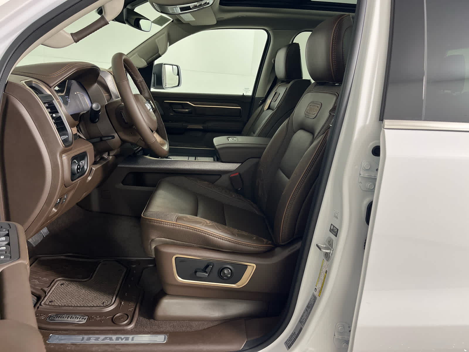 2026 RAM Ram 1500 RAM 1500 LIMITED LONGHORN CREW CAB 4X4 5'7' BOX