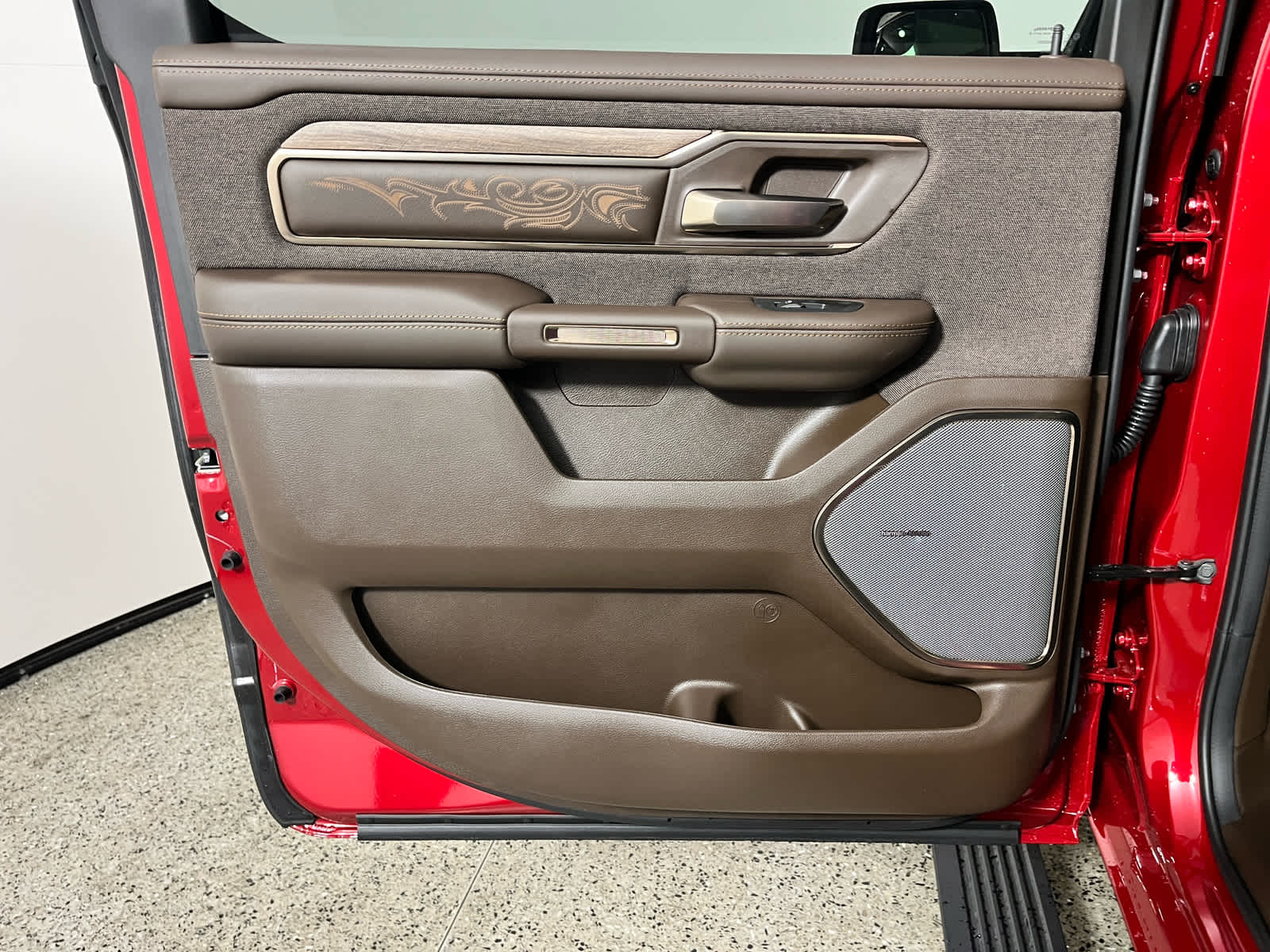 2026 RAM 1500 RAM 1500 LIMITED LONGHORN CREW CAB 4X4 5'7' BOX