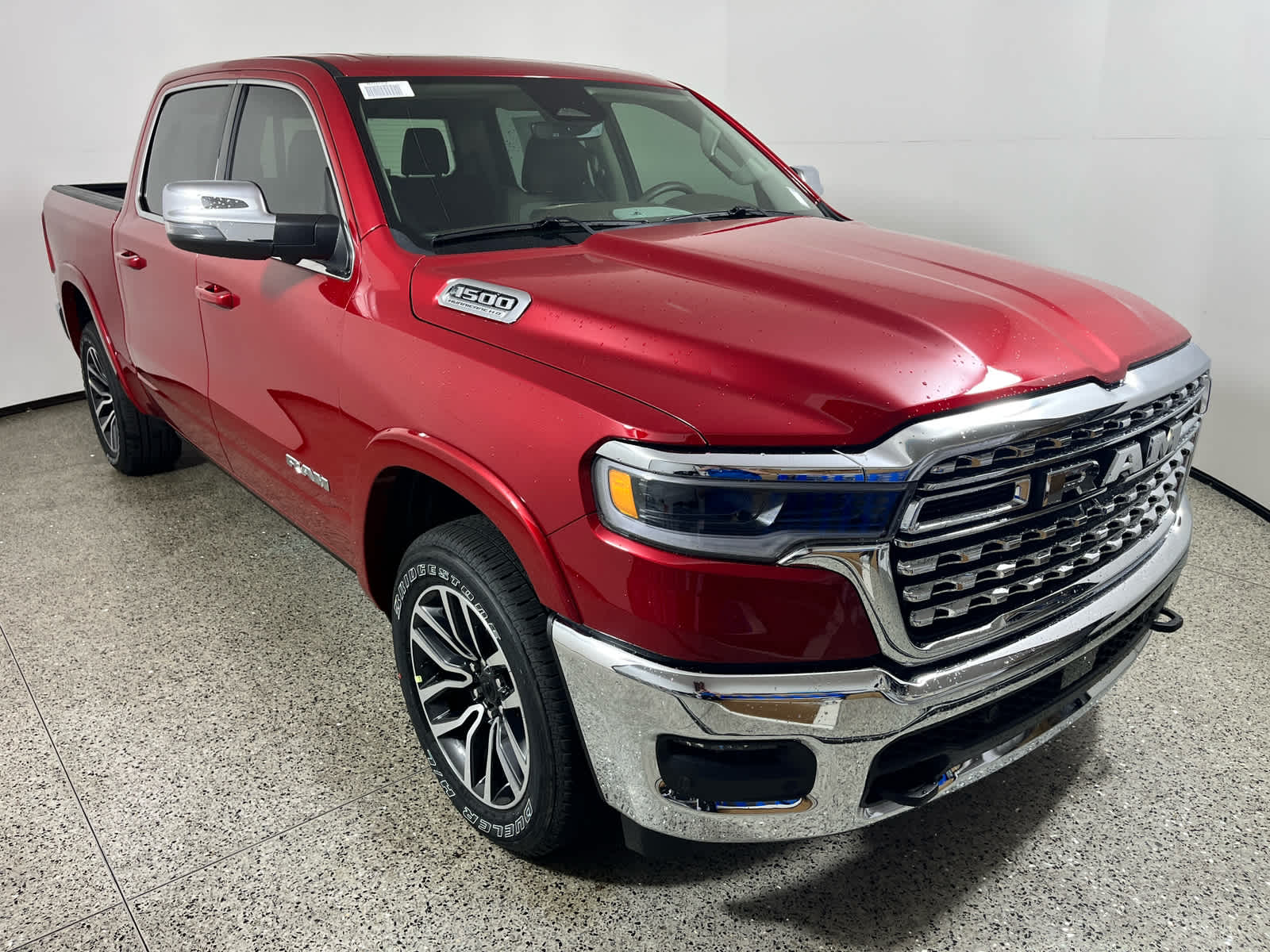 2026 RAM 1500 RAM 1500 LIMITED LONGHORN CREW CAB 4X4 5'7' BOX