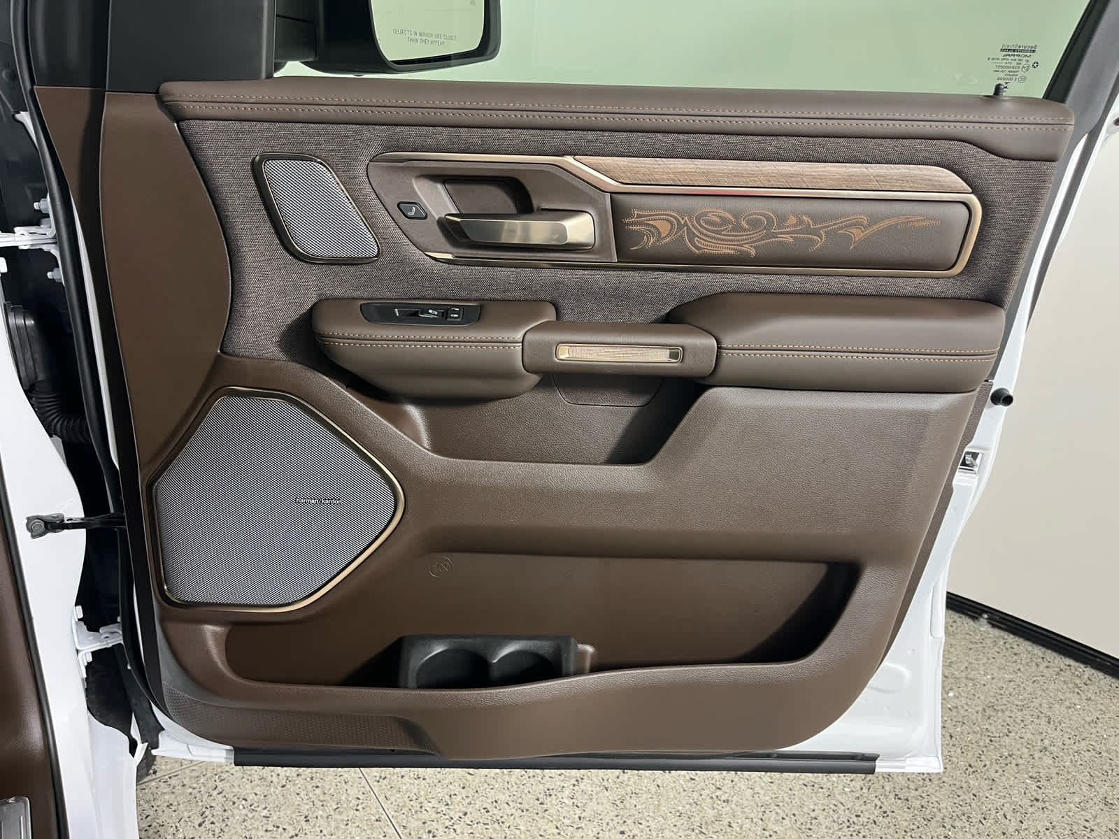 2027 RAM 1500 Longhorn