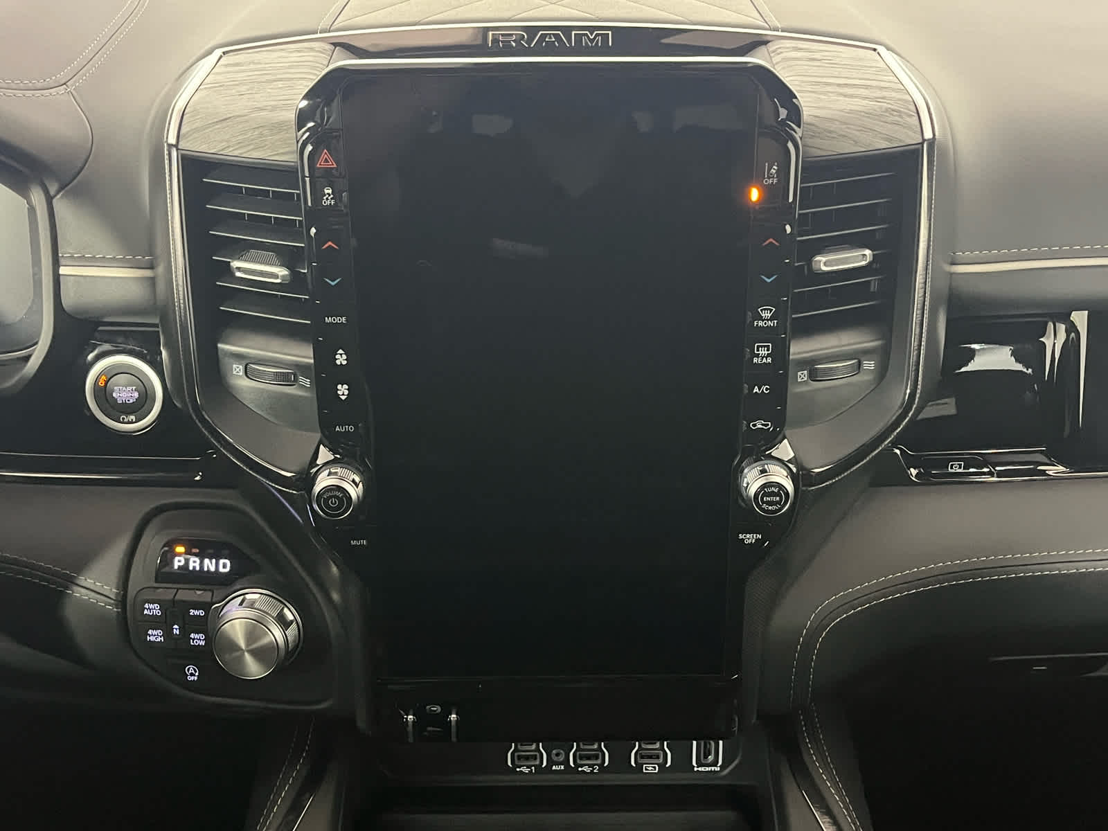 2026 RAM Ram 1500 RAM 1500 LIMITED CREW CAB 4X4 5'7' BOX