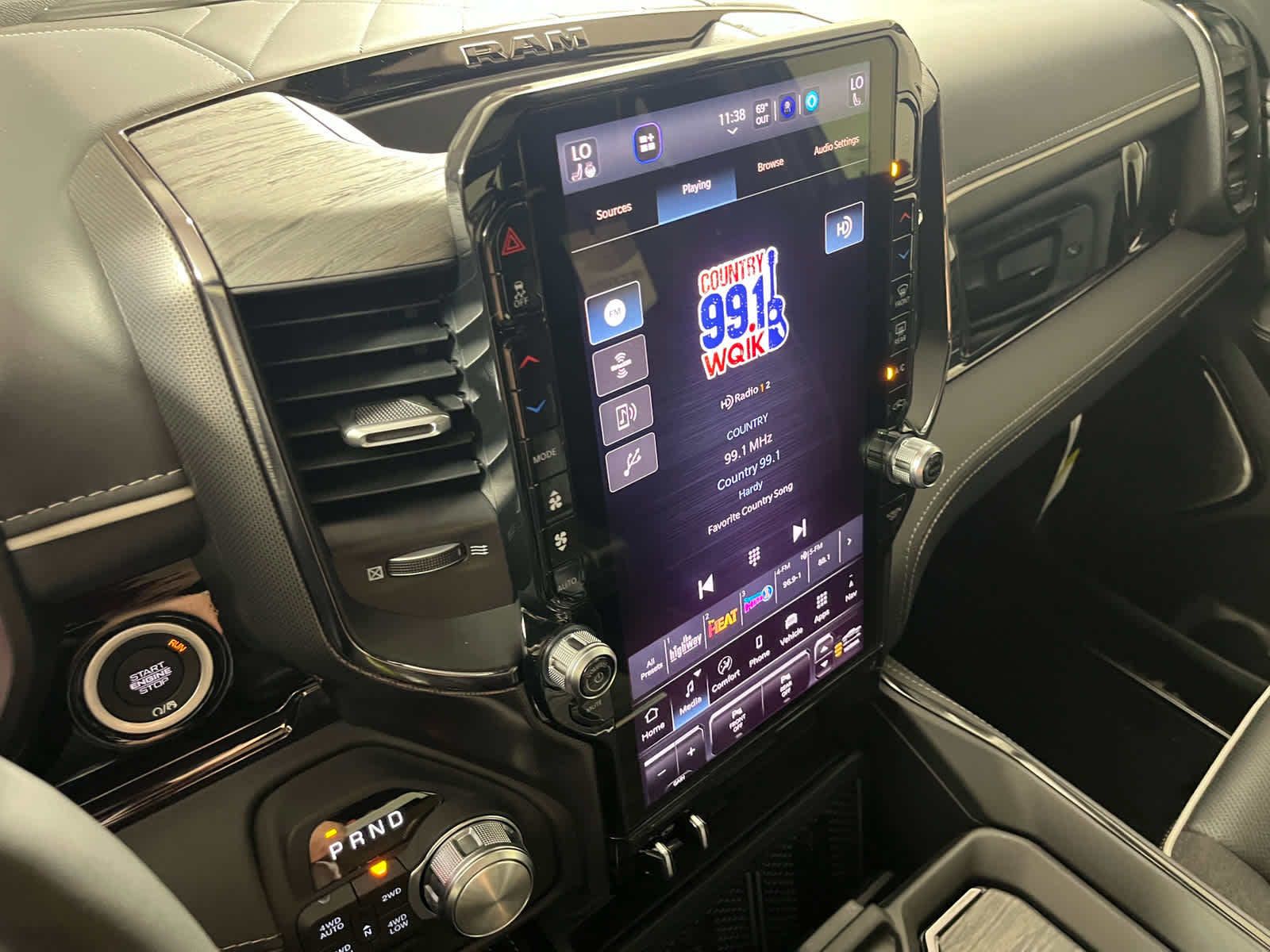 2026 RAM Ram 1500 RAM 1500 LIMITED CREW CAB 4X4 5'7' BOX