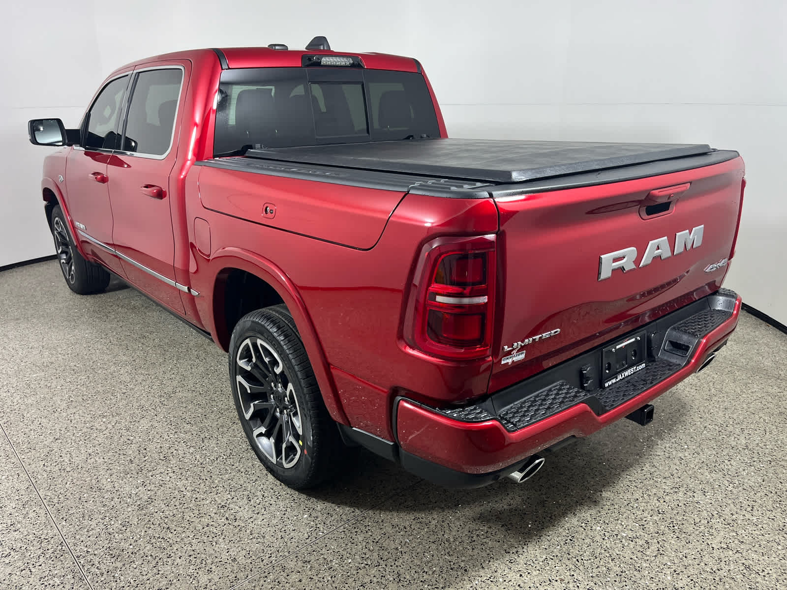 2026 RAM Ram 1500 RAM 1500 LIMITED CREW CAB 4X4 5'7' BOX