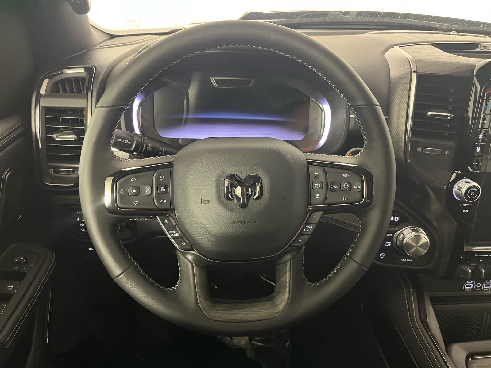 2026 RAM Ram 1500 RAM 1500 LIMITED CREW CAB 4X4 5'7' BOX