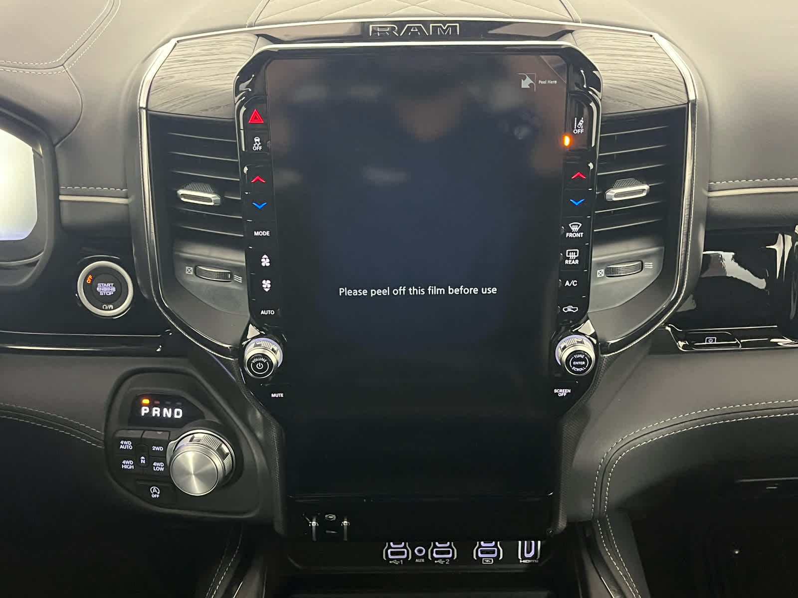 2026 RAM Ram 1500 RAM 1500 LIMITED CREW CAB 4X4 5'7' BOX