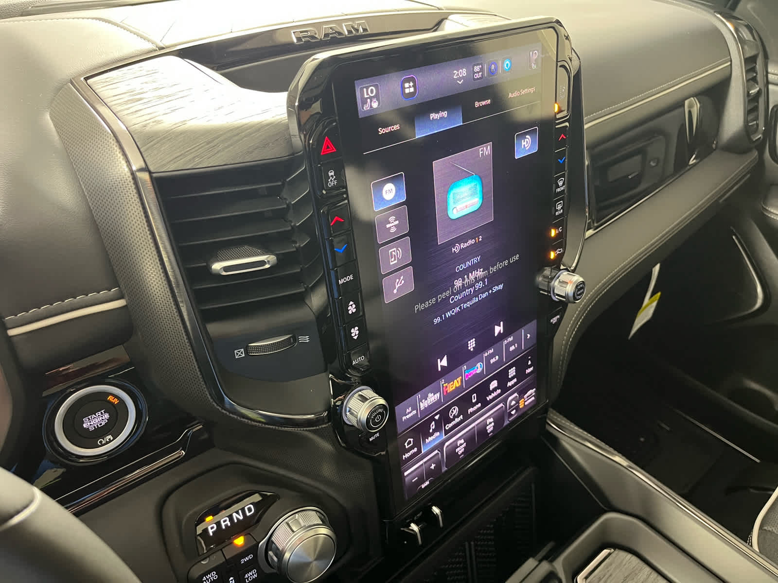 2026 RAM Ram 1500 RAM 1500 LIMITED CREW CAB 4X4 5'7' BOX