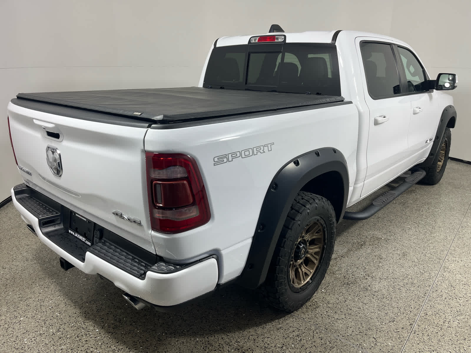 2022 RAM 1500 Laramie Crew Cab 4x4 5'7' Box