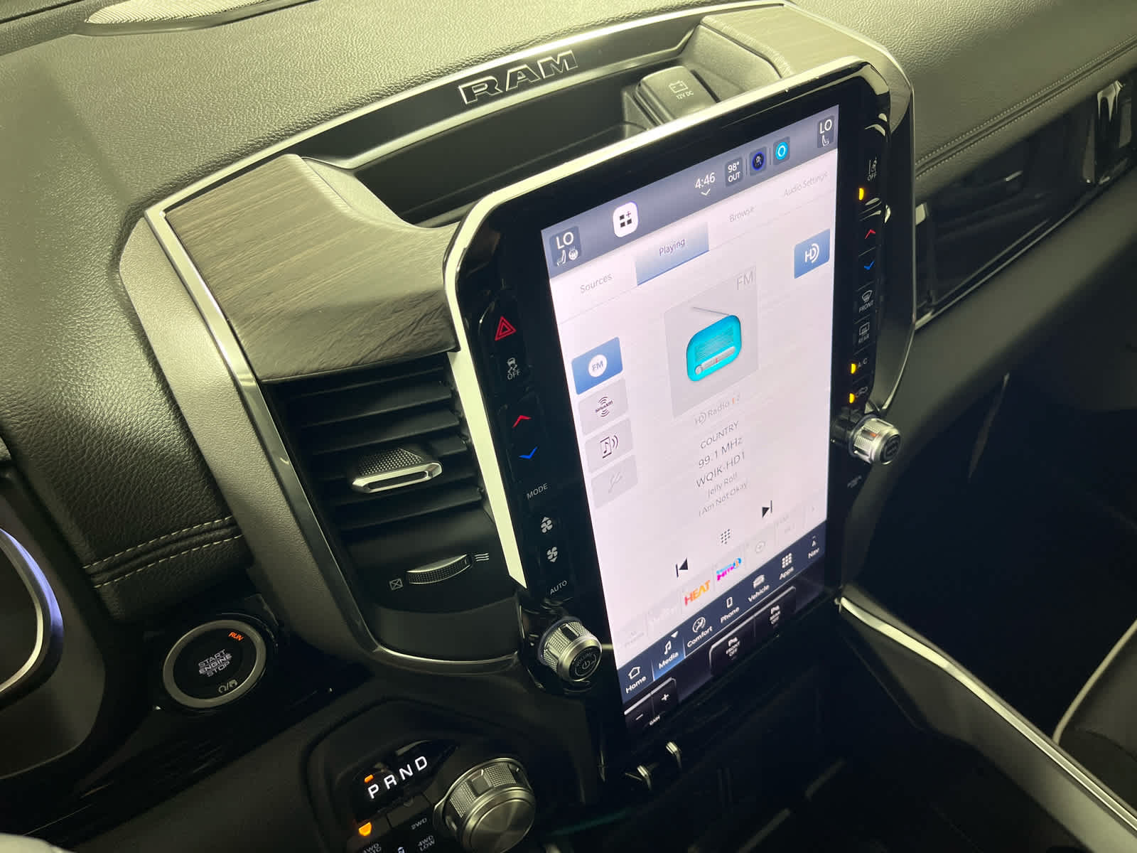 2026 RAM Ram 1500 RAM 1500 LARAMIE CREW CAB 4X4 5'7' BOX