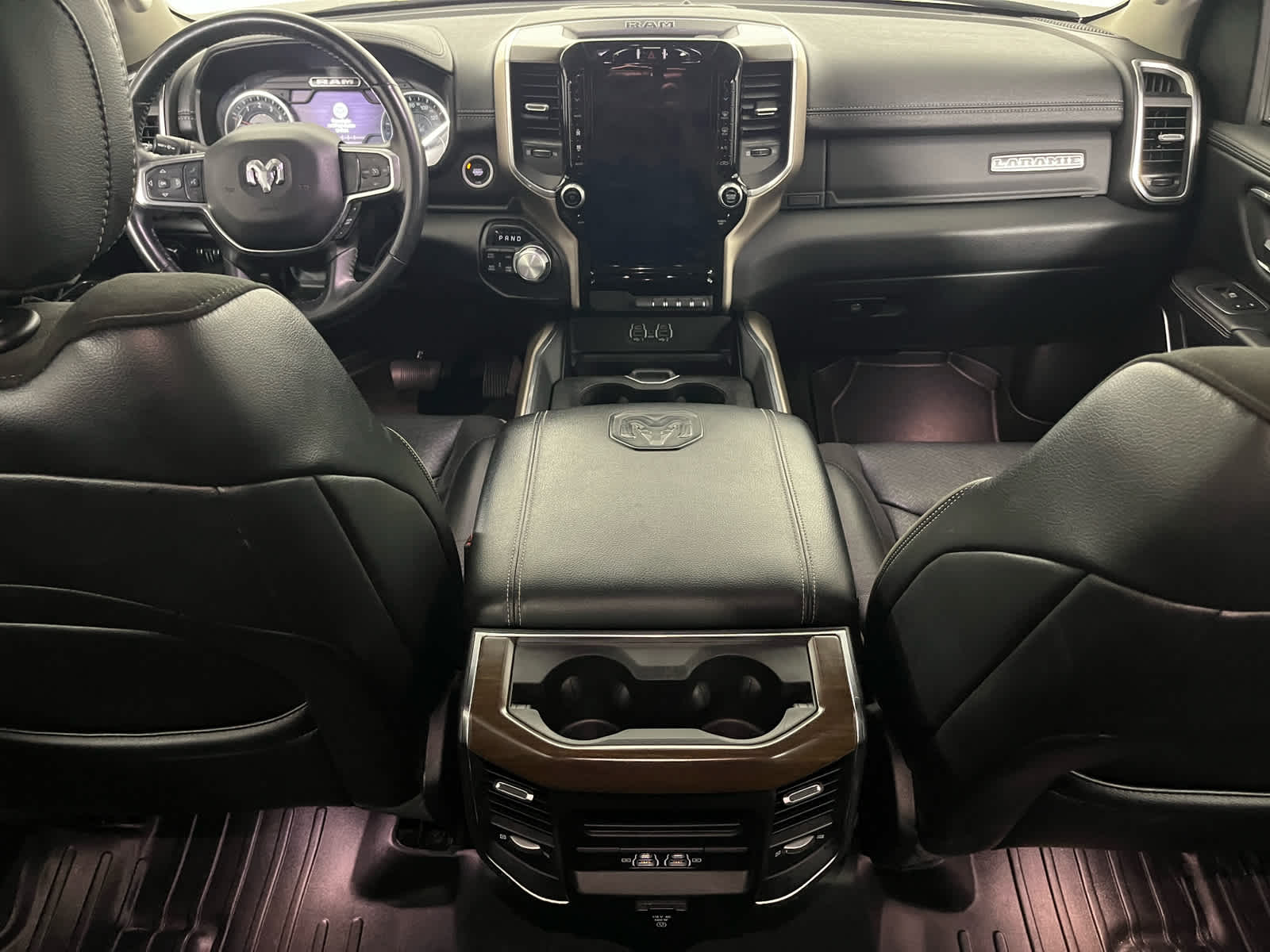 2022 RAM 1500 Laramie Crew Cab 4x4 5'7' Box