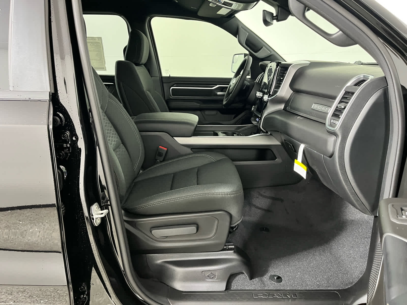 2026 RAM 1500 RAM 1500 BIG HORN CREW CAB 4X4 6'4' BOX